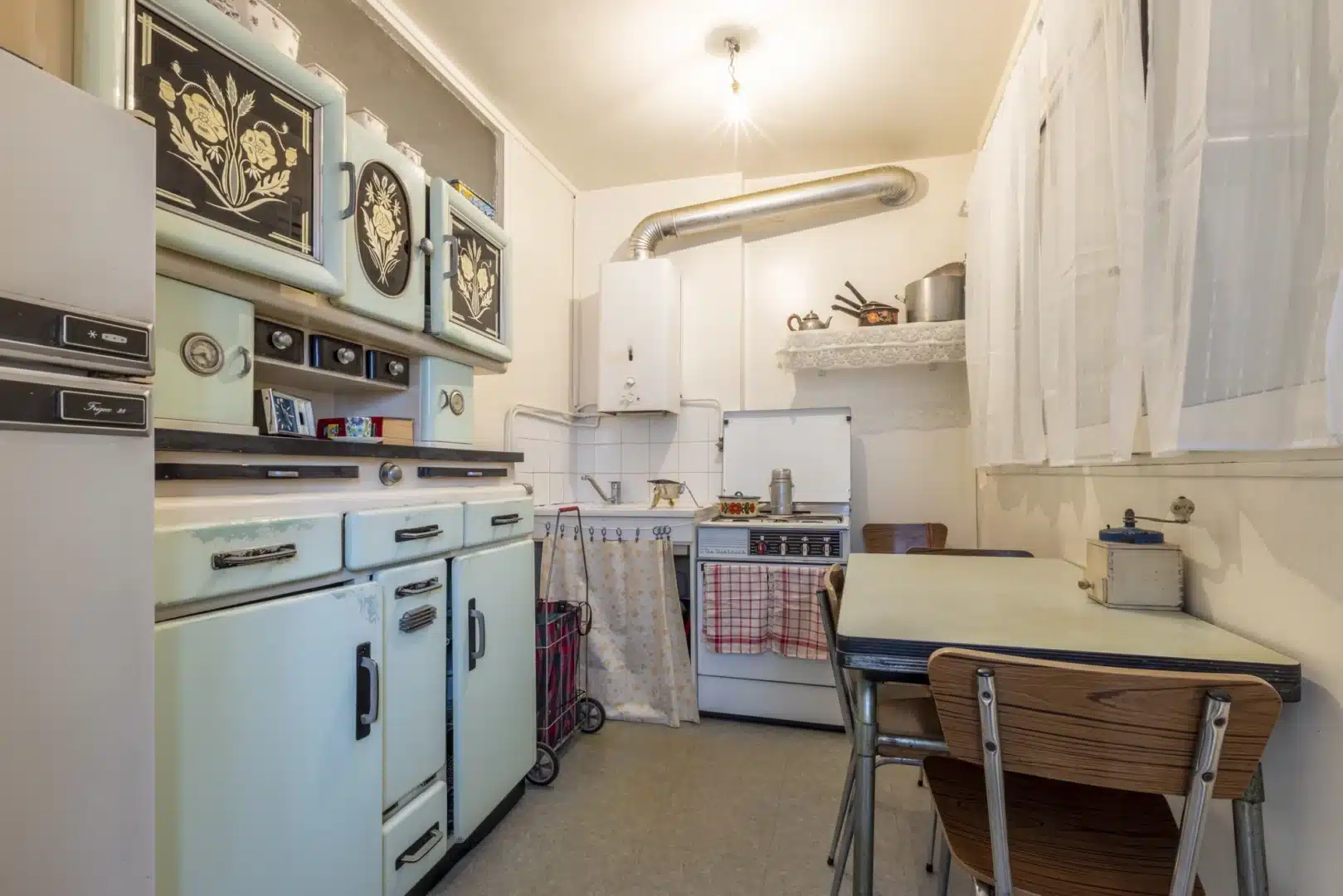 Vue cuisine famille Croisille - Appartement 1 - La vie HLM